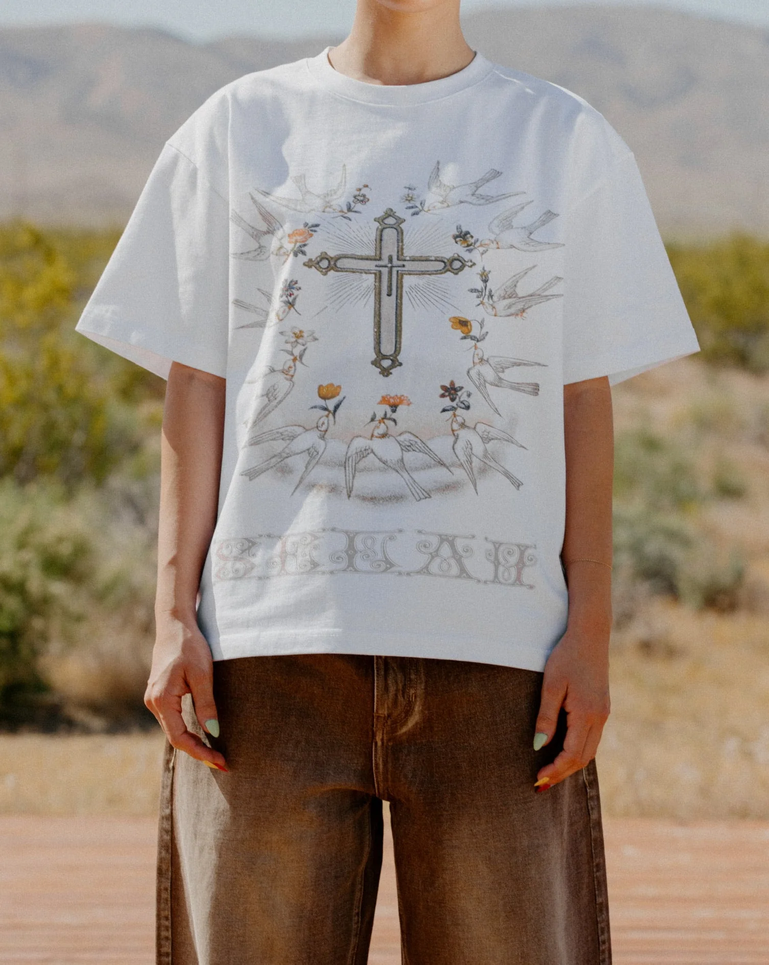"ADORATION" TEE - Image 3