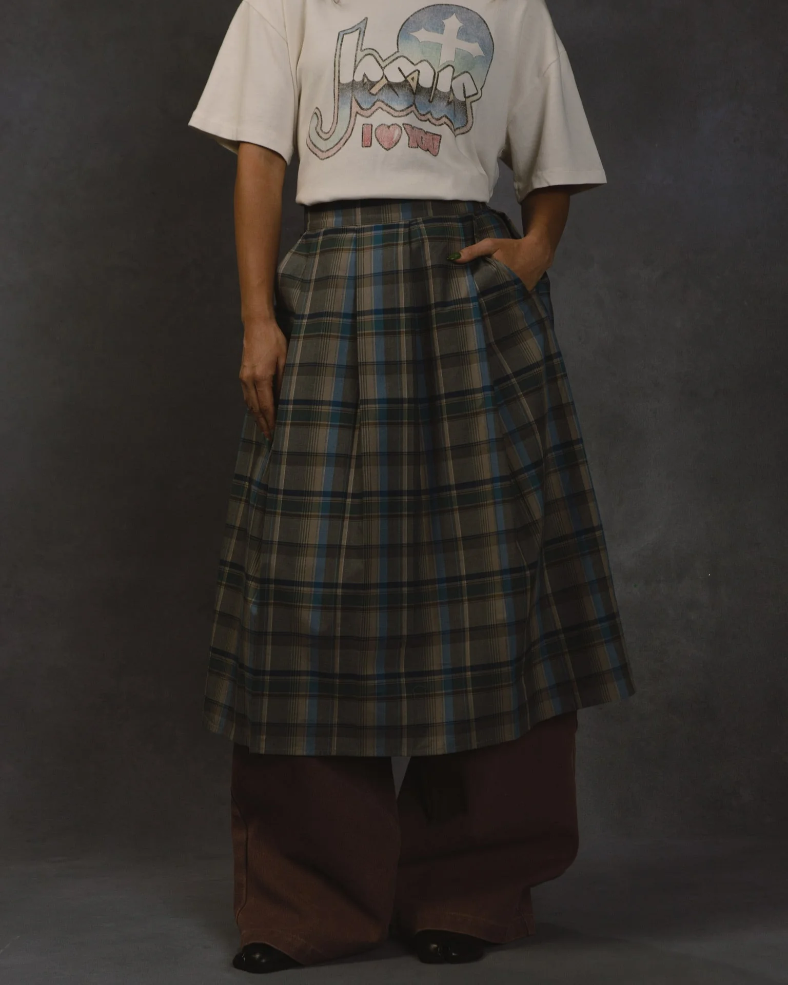 "ESTHER" OVERSIZED PLAID SKIRT - Image 4