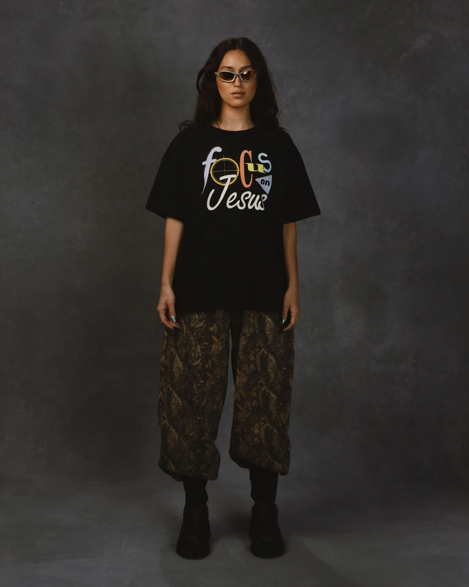 "FOCUS" TEE - Image 2