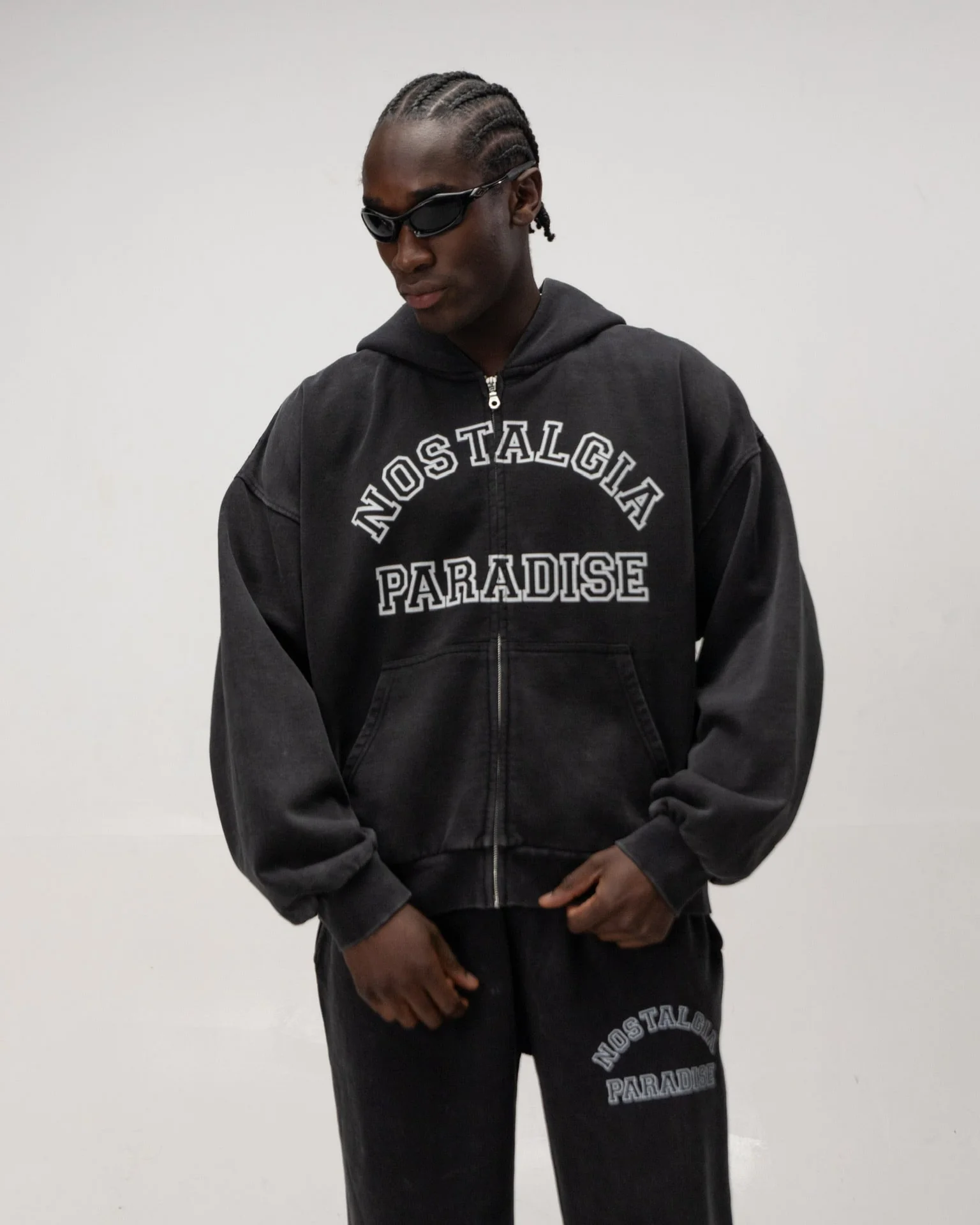 "NOSTALGIA" BAGGY SWEATPANTS - Image 3